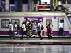 लोकल ट्रेन में सफर करने वाले दें ध्यान! रविवार को सेंट्रल और हार्बर लाइन पर रहेगा 'मेगाब्लॉक', जानें- डिटेल्स