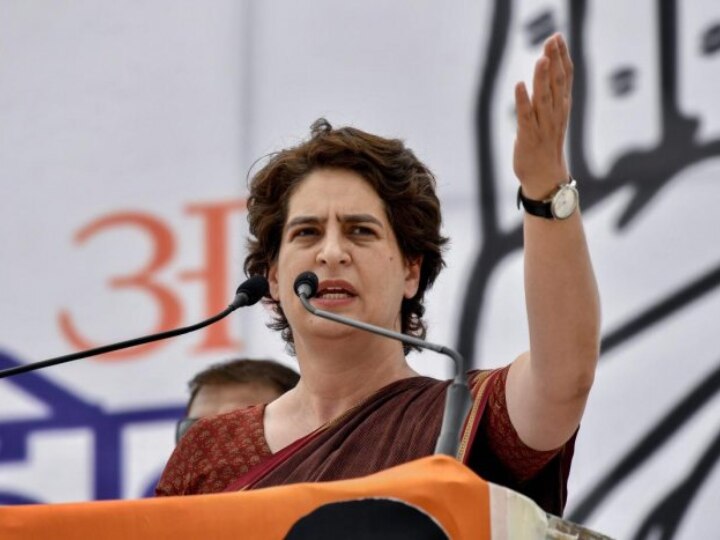 Rahul Gandhi Disqualified As Mp Priyanka Gandhi Slams PM Modi Government On Adani Hindenburg Case Mayawati | Rahul Gandhi Disqualified: 'अडानी सेवक ने जनसेवक की आवाज दबाने की रची साजिश', प्रियंका बोलीं-