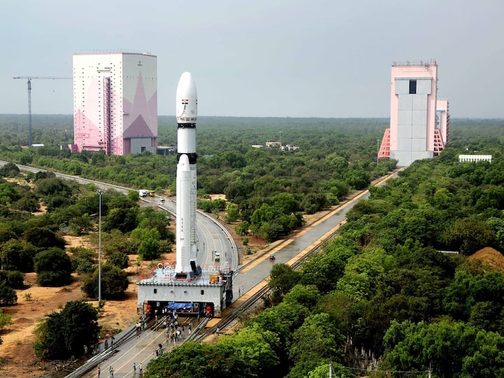 ISRO To Launch Its Largest LVM3 Rocket/OneWeb India-2 Mission On Sunday ISRO To Launch Its Largest LVM3 Rocket/OneWeb India-2 Mission Today