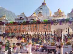 टाल दें धार्मिक यात्रा का प्लान! पूरे अप्रैल ट्रेनों में है वेटिंग, टैक्सी संचालक भी मांग रहे मनमाना किराया