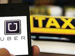 दिल्ली: लोकेशन बदलने से नाराज UBER ड्राइवर ने खतरनाक तरीके से चलाई कैब, बीच सड़क पर गिरी युवती