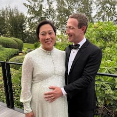 Mark Zuckerberg : 'ஆனந்த யாழை மீட்டுகிறாய்..’மூன்றாவது முறையாக அப்பாவான மார்க்!