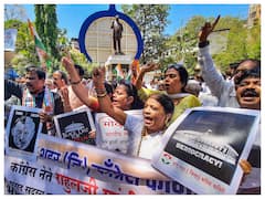 Maharashtra: Congress Stages Protest Over Rahul Gandhi's Disqualification, BJP-Sena Hold Counter-Agitation