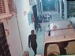 कानपुर देहात में लूट के लाखों के गहनों के साथ दो बदमाश चढ़े पुलिस के हत्थे, वारदात  CCTV फुटेज वायरल