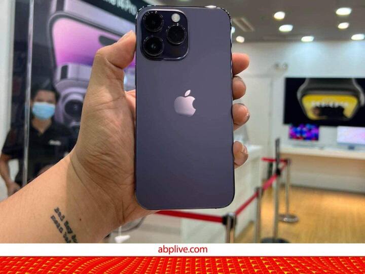 स्क्रीन पर क्या लिखा है ये सब आपका iPhone बोल के बता सकता है, ऐसे ऑन होगा ये फीचर How to turn on Speak Screen in iPhone here is step by step guide स्क्रीन पर क्या लिखा है ये सब आपका iPhone बोल के बता सकता है, ऐसे ऑन होगा ये फीचर
