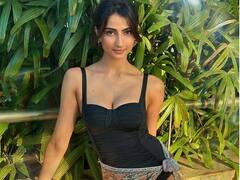 Palak Tiwari Photos: मोनोकिनी पहन पूल किनारे पहुंचीं पलक तिवारी, शेयर कर दीं ऐसी तस्वीरें, इंटरनेट पर लग गई आग