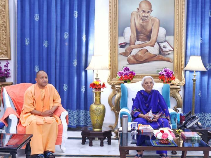 उत्तर प्रदेश के मुख्यमंत्री योगी आदित्यनाथ ने शनिवार को कहा कि उनकी सरकार के छह साल के शासन के दौरान प्रदेश ने आधारभूत ढांचा मजबूत किया और उस धारणा को तोड़ा कि यहां ‘हर दूसरे-तीसरे दिन दंगा’ होता है.