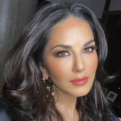 Sunny Leone: ஆரஞ்சு நிற உடையில் கண்களால் ரசிகர்களை வசீகரம் செய்யும் சன்னி லியோன்..வைரலாகும் புகைப்படங்கள்!