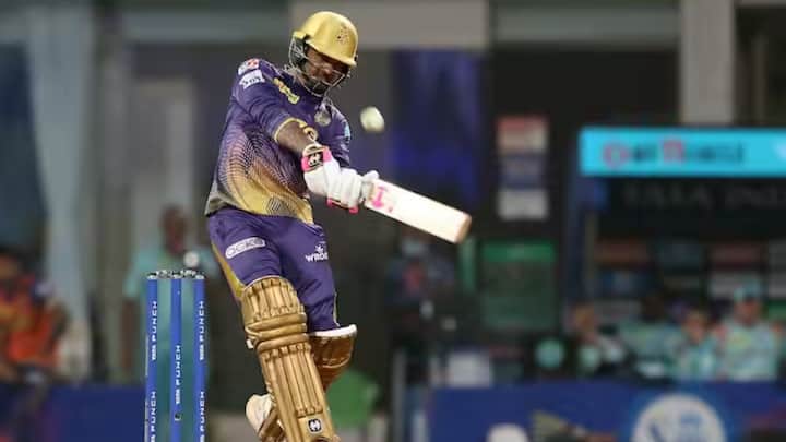 সুনীল নারাইনের দখলে আইপিএলের ইতিহাসে অন্যতম দ্রুততম অর্ধশতরান করার রেকর্ড রয়েছে।