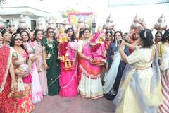 Photos: માહેશ્વરી સમાજની મહિલાઓ દ્વારા ગણગૌર પર્વની ધામધૂમથી ઉજવણી કરવામાં આવી, જુઓ