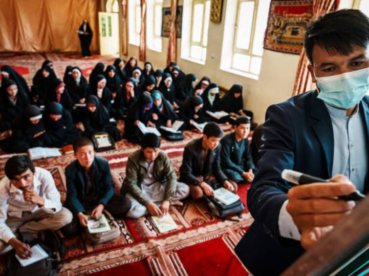 Amid Dying Hope, Students And Residents Demand Opening Of Schools For Girls In Afghanistan