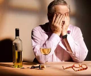 ਆਖਰ ਸ਼ਰਾਬ ਪੀਣ ਮਗਰੋਂ ਲੋਕ ਕਿਉਂ ਭੁੱਲ ਜਾਂਦੇ ਚੀਜ਼ਾਂ? ਜਾਣੋ, ਕੀ ਹੁੰਦਾ ਅਲਕੋਹਲ ਬਲੈਕਆਊਟ