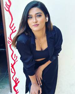 Akanksha Dubey Networth: कुछ ही सालों में अच्छी खासी संपत्ति इकट्ठा कर चुकी थीं आकांक्षा दुबे, जानिए एक्ट्रेस की इनकम और नेटवर्थ