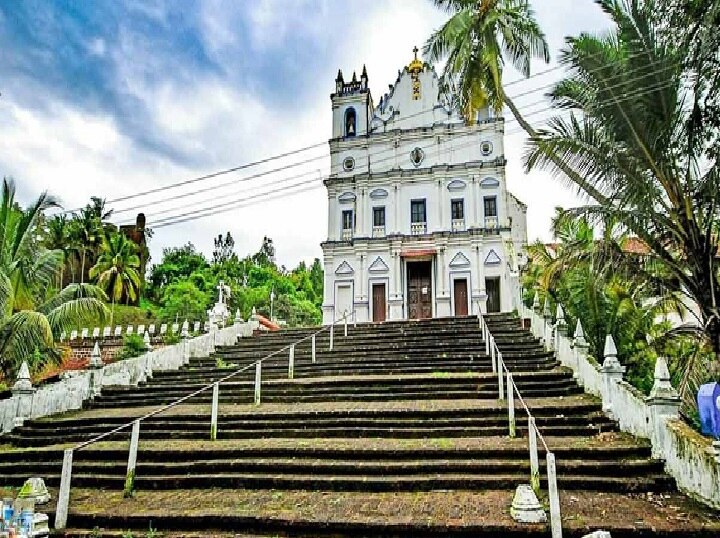 Goa : சம்மர் ஹாலிடேஸ் வரப்போகுது.. கோவா ப்ளானை நிஜமாக்குங்க.. இந்த இடங்கள்ல கலக்குங்க..