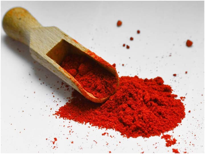 Using red food coloring? You will be shocked to know what it is made of Red Food Colour: ఎరుపు రంగు ఫుడ్ కలర్ వాడుతున్నారా? అది దేనితో తయారు చేస్తారో తెలిస్తే షాక్ అవుతారు