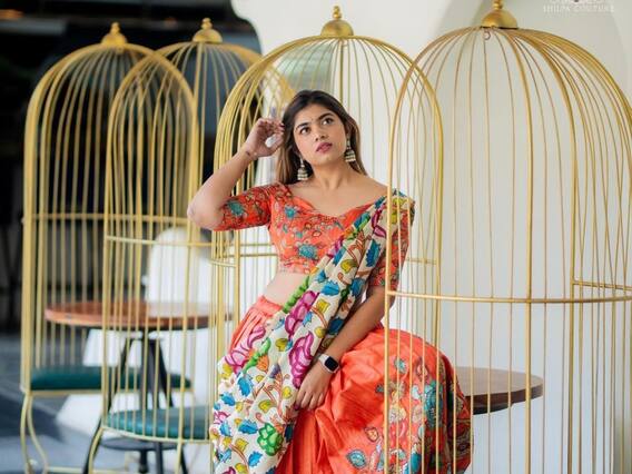 Rithu Chowdary: లంగావోణీలో జబర్దస్త్ బ్యూటీ హొయలు Rithu Chowdary: లంగావోణీలో జబర్దస్త్ బ్యూటీ హొయలు