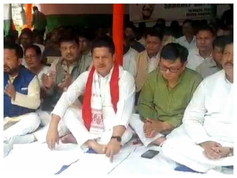 Congress, 12 Oppn Parties Observe Day-Long ‘Sankalp Satyagraha’ Against Rahul Gandhi’s Disqualification As MP