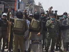 पाकिस्तान में हिंदू दुकानदार को पीटने के आरोप में SHO सस्पेंड, वीडियो वायरल होने बाद लिया फैसला