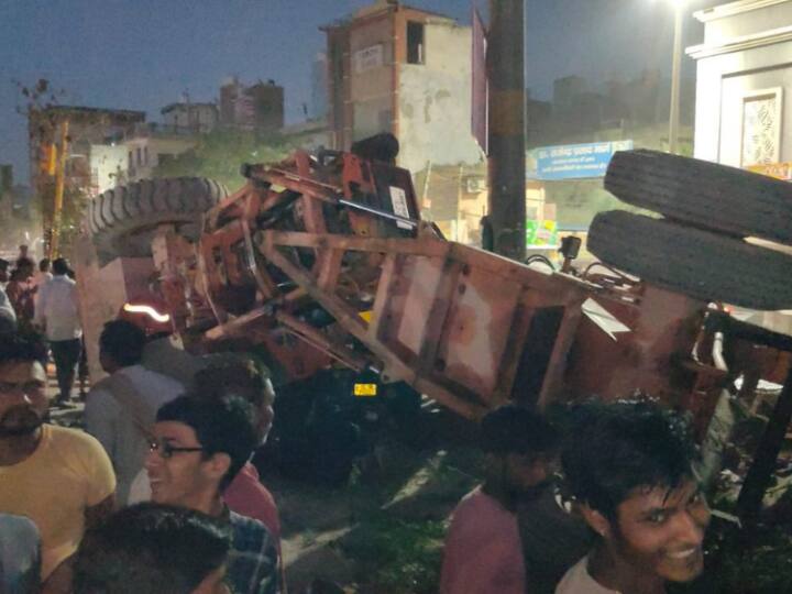 Delhi News: दिल्ली-सहारनपुर हाईवे पर एक निर्माणाधीन स्थल पर क्रेन पलटी, चपेट में आया ऑटो, कुछ लोग घायल Crane overturned at a construction site on Delhi-Saharanpur highway some people injured Delhi News: दिल्ली-सहारनपुर हाईवे पर एक निर्माणाधीन स्थल पर क्रेन पलटी, चपेट में आया ऑटो, कुछ लोग घायल