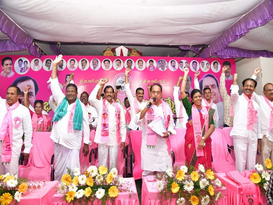 Minister Indrakaran Reddy Unveiled The Progress Report Brochure Minister Indrakaran Reddy: ఆ రైతులకు మేం రూ.10 వేలు ఇస్తున్నాం, కేంద్రం పైసా కూడా ఇవ్వలేదు: మంత్రి ఇంద్ర‌క‌ర‌ణ్