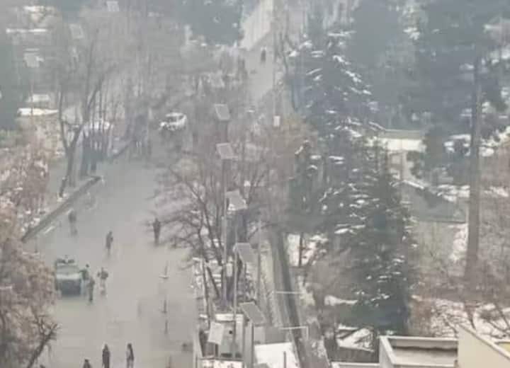afghanistan kabul bomb blast near foreign ministry DEATH INJURED LATEST UPDATE Kabul Bomb Blast: अफगानिस्तान की राजधानी काबुल में विदेश मंत्रालय के पास भीषण विस्फोट, जानिए ताजा हालात