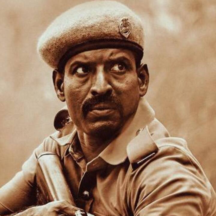 நடிகர் சூரி, முதல் முறையாக ஹீரோவாக நடித்திருக்கும் படம் விடுதலை. இப்படத்தை வெற்றிமாறன் இயக்கியுள்ளார்