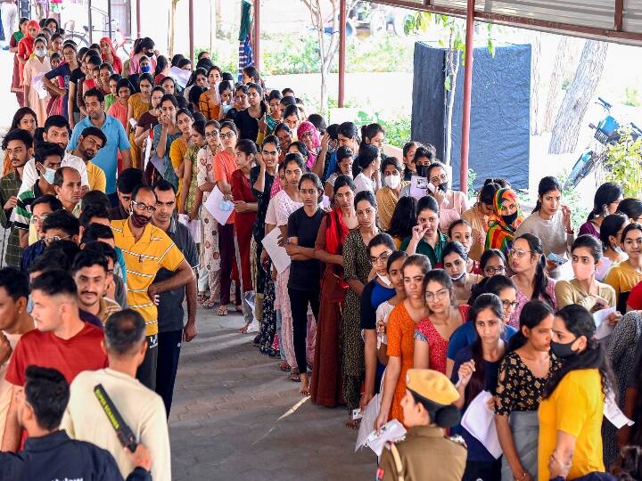 sarkari naukri jobs Recruitment will be done on 690 posts of Lab Assistant in Jharkhand Jharkhand News: बेरोजगारों के लिए बड़ी खबर, 690 रिक्त पदों के लिए सरकार ने मांगे आवेदन, जानें- डीटेल्स