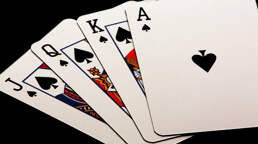 ਆਖਰ ਬਾਦਸ਼ਾਹ ਤੇ ਬੇਗਮ ਉੱਪਰ ਵੀ ਕਿਉਂ ਭਾਰੀ ਪੈਂਦਾ ਯੱਕਾ? ਫਰਾਂਸ ਦੀ ਕ੍ਰਾਂਤੀ ਨਾਲ ਜੁੜਿਆ ਸਬੰਧ? why ace card is more powerful than king and queen in card game here s why ਆਖਰ ਬਾਦਸ਼ਾਹ ਤੇ ਬੇਗਮ ਉੱਪਰ ਵੀ ਕਿਉਂ ਭਾਰੀ ਪੈਂਦਾ ਯੱਕਾ? ਫਰਾਂਸ ਦੀ ਕ੍ਰਾਂਤੀ ਨਾਲ ਜੁੜਿਆ ਸਬੰਧ?