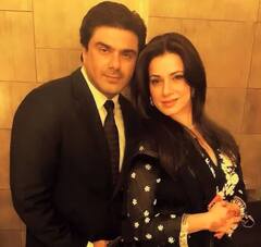 Renuka Shahane से लेकर Neelam Kothari तक...पहली शादी नाकाम हुई तो इन हसीनाओं ने रचाया दूसरा ब्याह, देखें लिस्ट