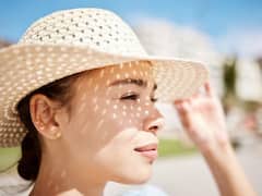 ऑयली स्किन...रूखे बाल...डिहाइड्रेशन, गर्मियों की इन प्रॉबलम्स से खुद को ऐसे रखें सेफ, अपनाएं ये कारगर उपाय