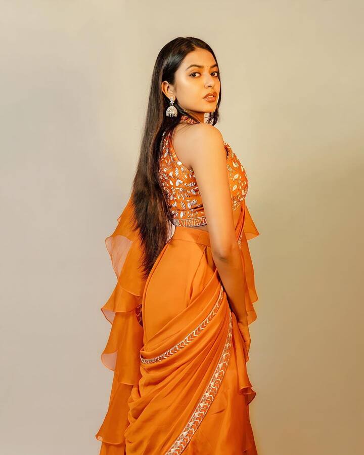 శివాని రాజశేఖర్ అందమైన ఫోటోలు