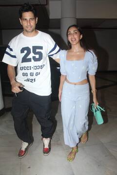 Sidharth-Kiara व्हाइट में ट्विनिंग कर पहुंचे मनीष मल्होत्रा के घर, कपल के स्टाइलिश एंड कैजुअल लुक पर फिदा हुए फैन