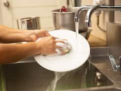 घर की इन 4 चीजों पर होते हैं सबसे ज्यादा कीटाणु, नहीं दिया ध्यान तो बढ़ेगा बीमारी का खतरा