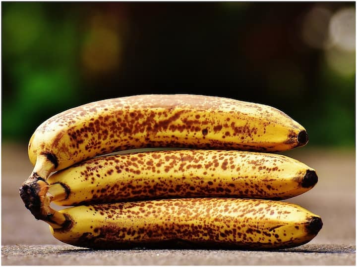 Need to reduce stress? Eat Overripe banana has many benefits Overripe Banana: ఒత్తిడి తగ్గించుకోవాలా? మాగిన అరటిపండు తినేయండి - ఇంకా లాభాలెన్నో!