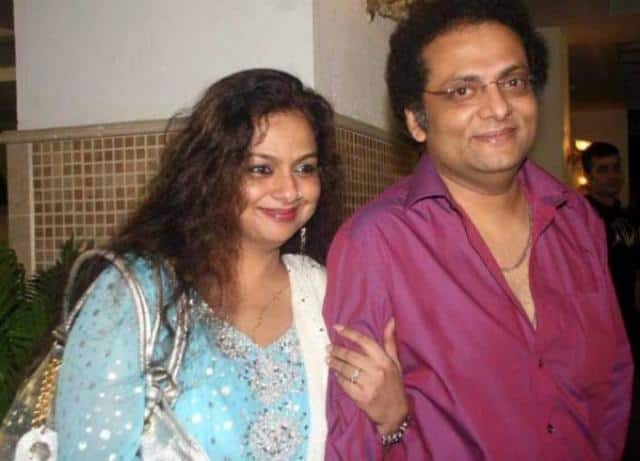 नीलिमा अज़ीम - नीलिमा अज़ीम की लव लाइफ काफी उतार-चढ़ाव से गुजरी है. एक्ट्रेस की एक नहीं बल्कि तीन शादियां असफल रही. नीलिमा की पहली शादी पंकज कपूर से हुई थी. लेकिन कुछ साल में ये अलग हो गए. दोनों शाहिद कपूर के पेरेंट्स हैं. फिर उन्होंने राजेश खट्टर से शादी की जिनसे उनका बेटा ईशान खट्टर हुआ. लेकिन इनका रिश्ता भी साल 2001 में टूट गया.