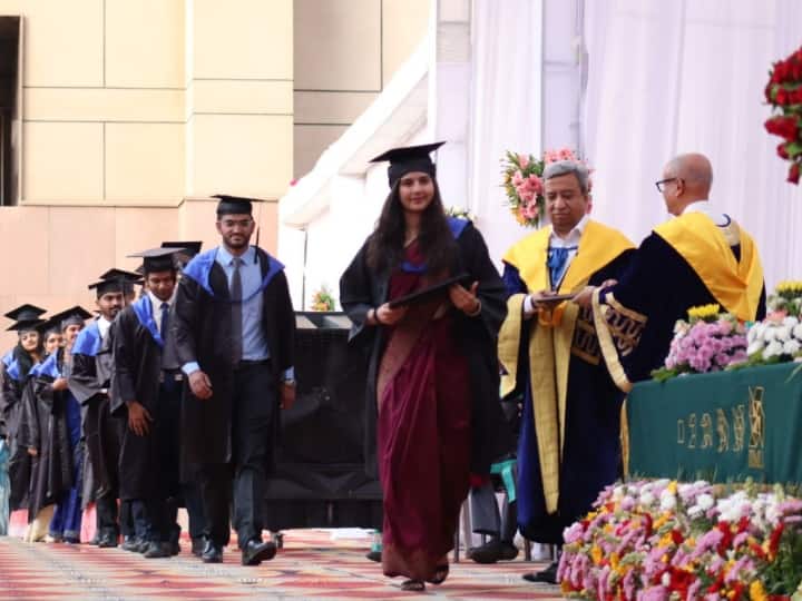 Rajasthan Indian Institutes of Management Udaipur 11th convocation today 398 students got degrees ANN IIM Udaipur Convocation: IIM उदयपुर का 11वां कॉन्वोकेशन आज, 398 स्टूडेंट्स को मिली डिग्री, इन छात्रों को किया गया सम्मानित