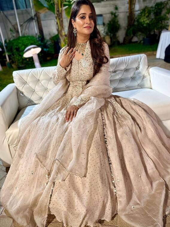 मां बनने से पहले दीपिका कक्कड़ को मिली ये खुशी