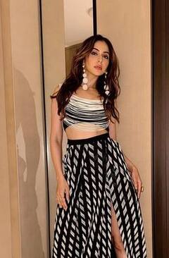 Rakul Preet Singh: ਰਕੁਲ ਪ੍ਰੀਤ ਸਿੰਘ ਨੇ ਥਾਈ ਸਲਿਟ ਸਕਰਟ ਪਾ ਕੇ ਦਿਖਾਈ ਬੋਲਡਨੈੱਸ, ਦੇਖੋ ਹੌਟ ਤਸਵੀਰਾਂ