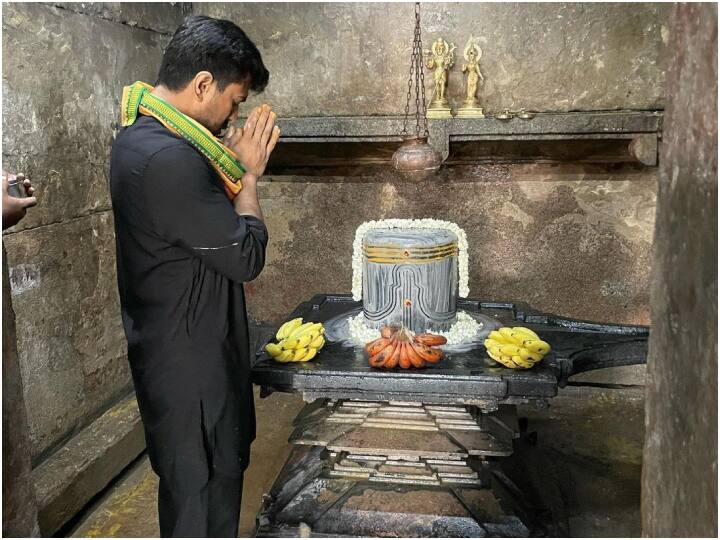 राम चरण एयरलाइन कंपनी से लेकर पोलो राइडिंग क्लब,  डेविल्स सर्किट, कोनिडेला प्रोडक्शन कंपनी, ऑब्सटेकल रनिंग सीरीज और मां टीवी के शेयर्स तक में भी हिस्सा रखते हैं.