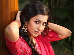 లంగావోనిలో నెటీజన్లను ఆకట్టుకుంటుంన్న నిహారిక