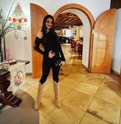 Madhu Bala : 'சின்ன  சின்ன ஆசை’.. வெள்ளித்திரை முதல்  சின்னத்திரை வரை கலக்கும் மதுபாலாவின் சூப்பர் க்ளிக்ஸ்!