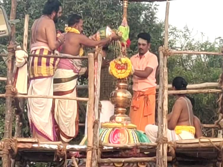 Mayiladuthurai Nitur Somanathaswamy Temple Kumbabhisheka festvial TNN நீடூர் சோமநாதசுவாமி கோயில் கும்பாபிஷேக விழா - பல்லாயிரக்கணக்கான பக்தர்கள் பங்கேற்பு