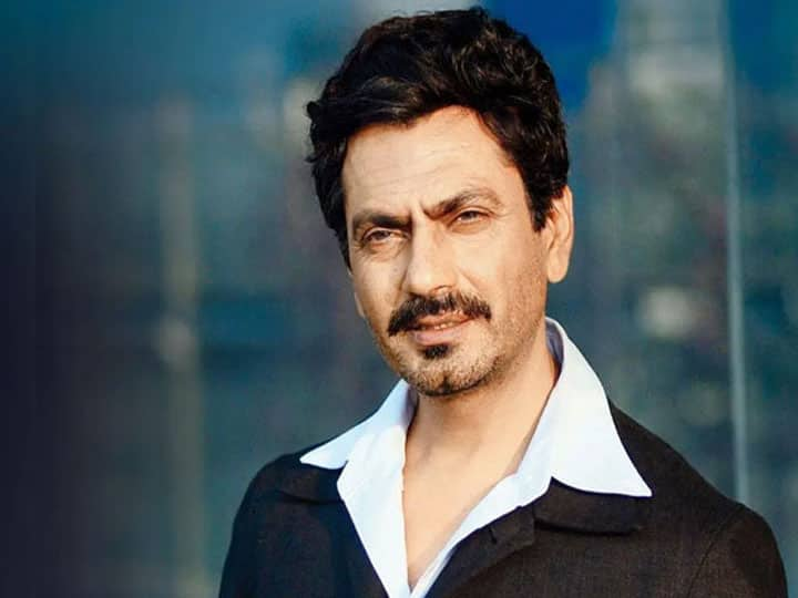 Nawazuddin Siddiqui brother Shamas Nawab lashed out at the actor after being sued for defamation Nawazuddin Siddiqui ने की हैं तीन शादियां, प्रेगनेंट पत्नी के पेट पर मारी थी लात, भाई ने अभिनेता पर लगए कई संगीन आरोप