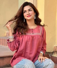 Avneet Kaur Slays In Pretty Casuals. Take A Look