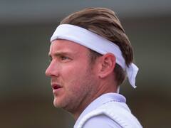 इंग्लैंड का वह तेज गेंदबाज जो टेस्ट और टी20 दोनों में एक ओवर में दिए सबसे ज्यादा रन