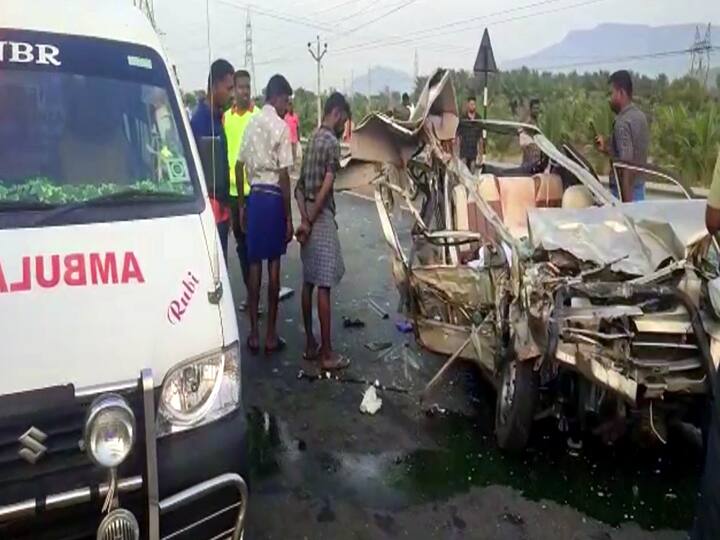 திண்டுக்கல் : வேன் - கார் நேருக்கு நேர் மோதல் -  ஒருவர் உயிரிழப்பு,  10 பேர் படுகாயம்