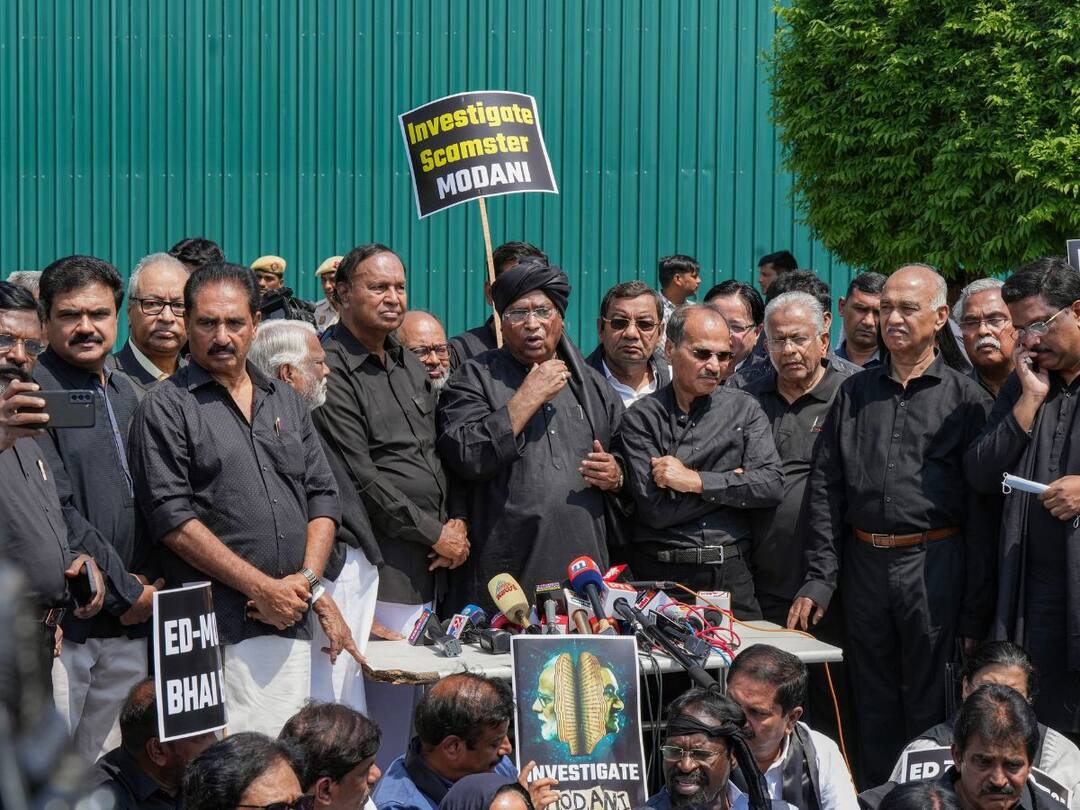 'Jo Darte Hain...': Congress President Kharge Says PM Modi Centre Afraid Of JPC On Adani Issue Rahul Gandhi. 'Jo Darte Hain...': Congress President Kharge Says Centre Afraid Of JPC On Adani Issue. WATCH