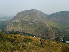 Famous Places to visit in Rajgir: राजगीर में घूमने की 5 सबसे खूबसूरत जगह कौन-कौनसी हैं? तस्वीरों के जरिए जानिए यहां की खास बातें