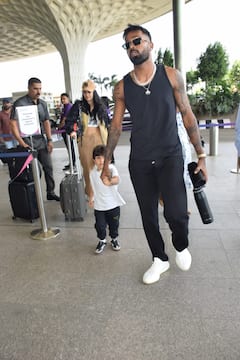 భార్య, కొడుకుతో కనిపించిన హార్దిక్ - మూడ్రోజుల్లో ప్రారంభం కానున్న ఐపీఎల్