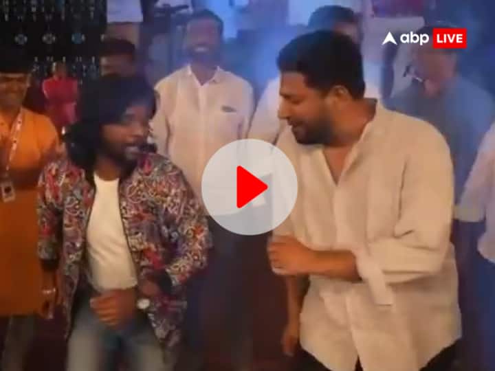 BJP MP Sujay Vikhe Patil and Actor Gaurav More dancing viral video on My Name Is Lakhan and Main Hoon Don Song Watch: बीजेपी सांसद और एक्टर गौरव मोरे ने इस गाने पर जमकर किया डांस, अब वीडियो हो रहा वायरल
